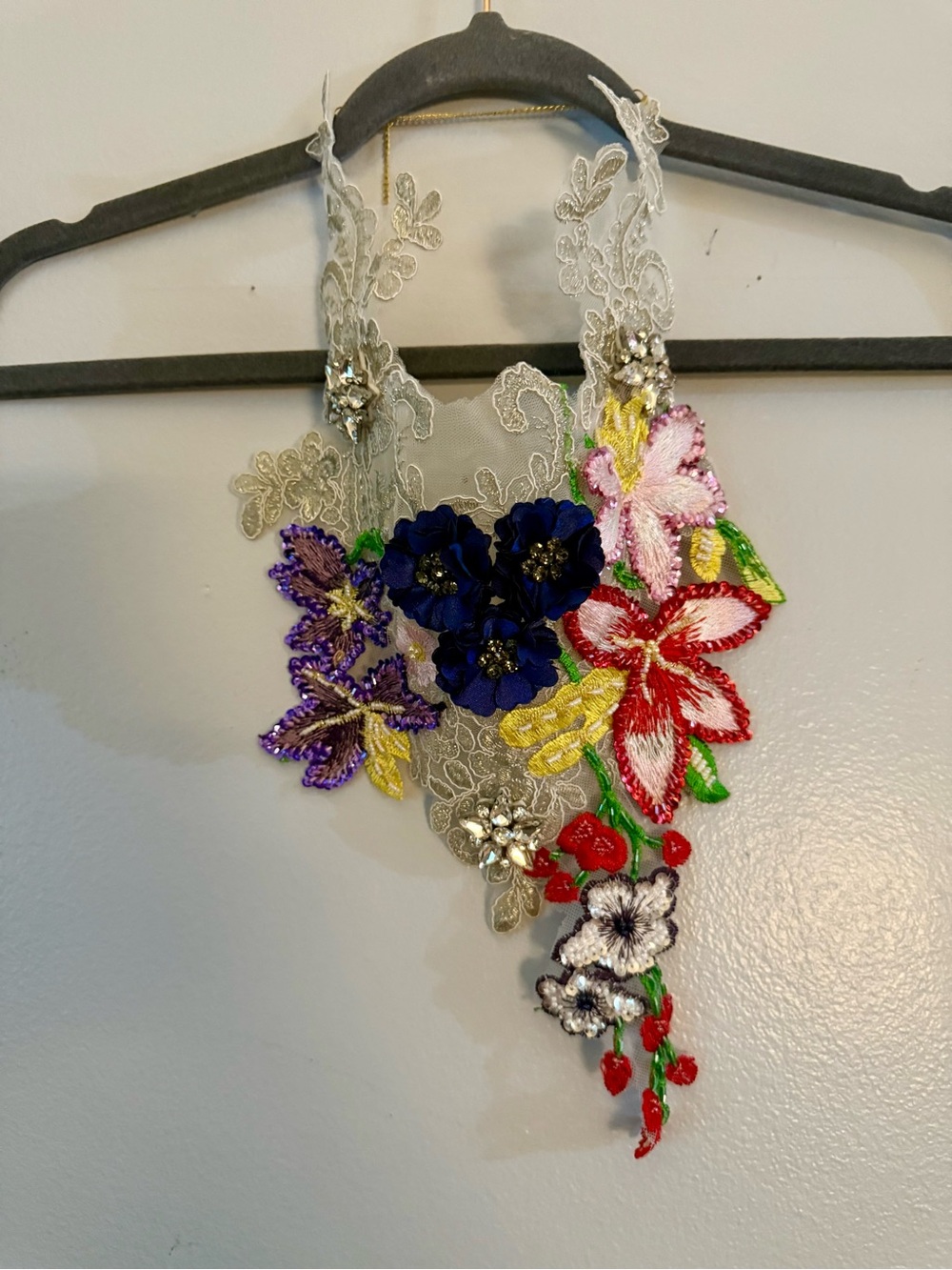 NWOT RARE Aratta Queen Victoria Lace Floral Bib Statement Necklace Discontinued
